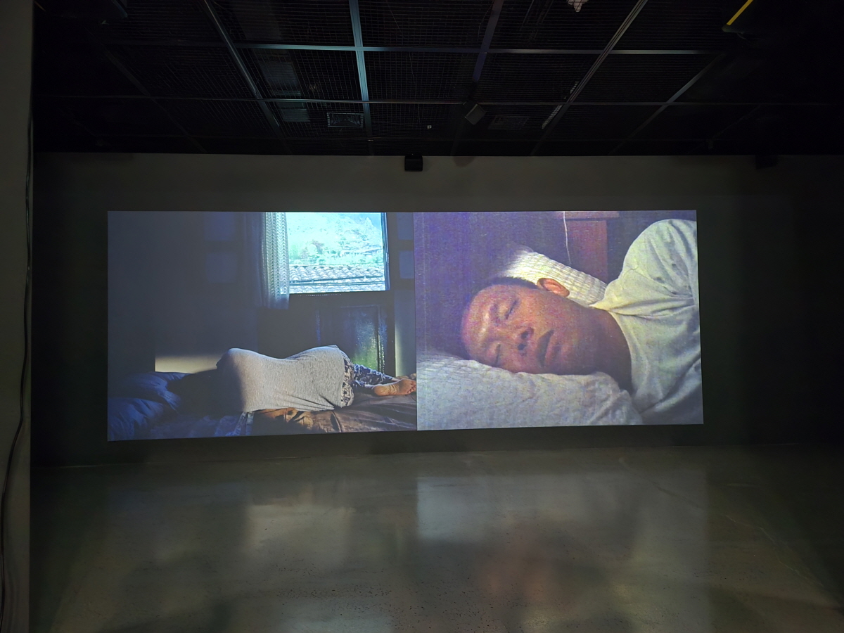 열린수장고 기획전 《아피찻퐁 위라세타쿤》